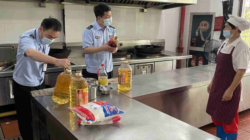 膨化食品代加工：揭秘其背后的工艺与设备**