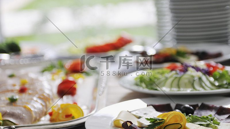 坚果炒货批发价格，含运费吗？揭秘批发市场的价格构成